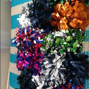 Cheer poms